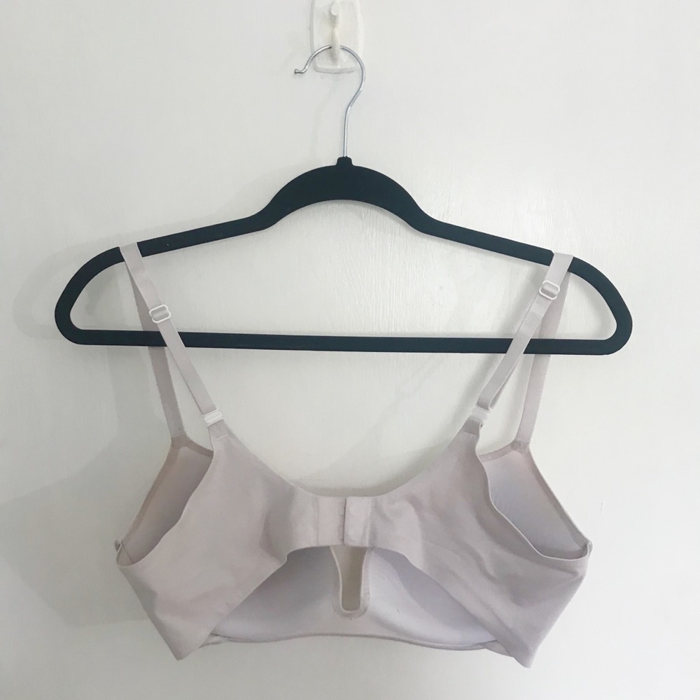 3 STAPLE Victoria’s Secret bras👙🌟 - Picture 6 of 6